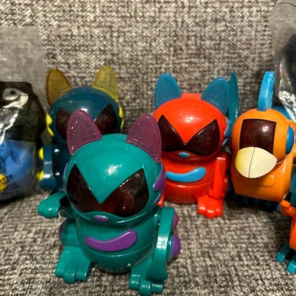 Vintage Retro 2001 Tiger Electronics Robo Chi Toys Set of 11 Happy Meal - Picture 3 of 6